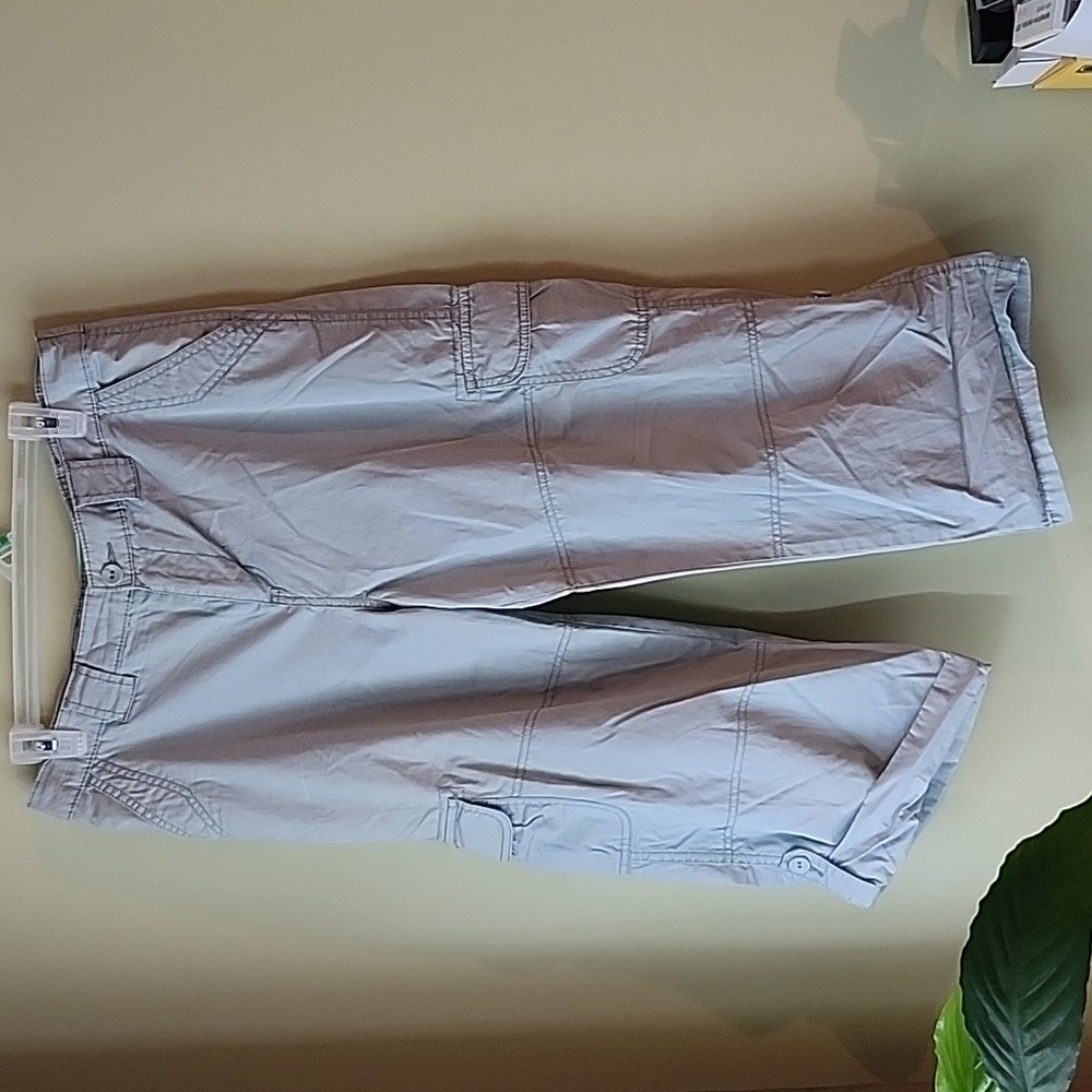 St.Johns Bay ladies capris sz 12